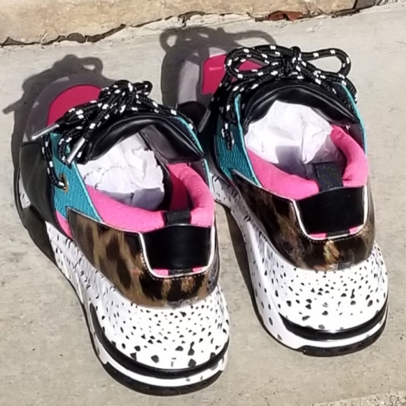 NIB Steve Madden Fashion Sneakers - Picture 7 of 8